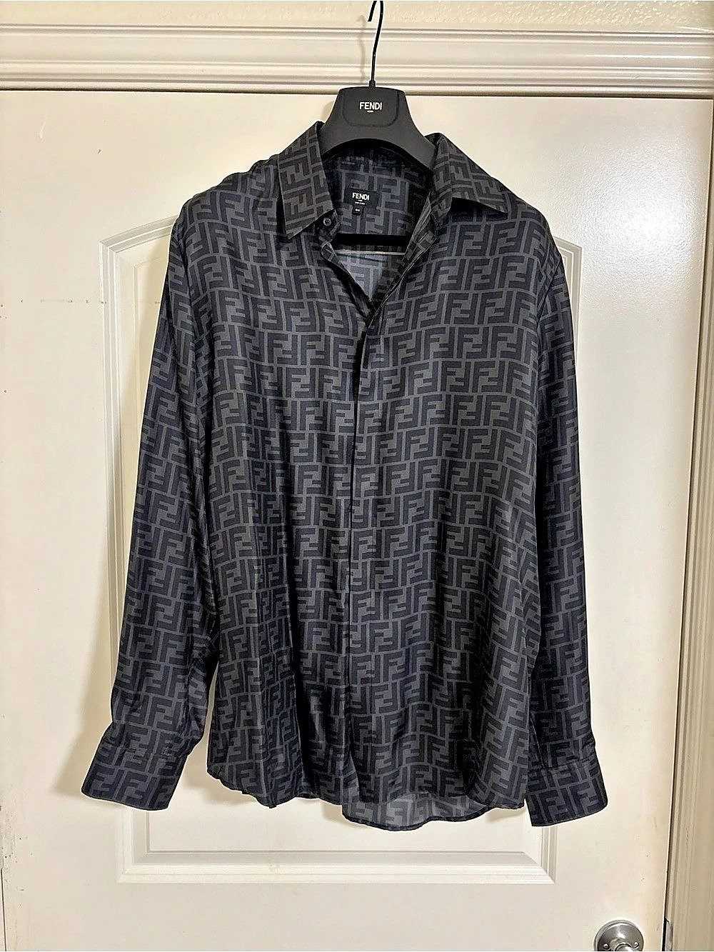 Fendi Camicia Half C Logo Silk Logo Shirt Size 44 NWT